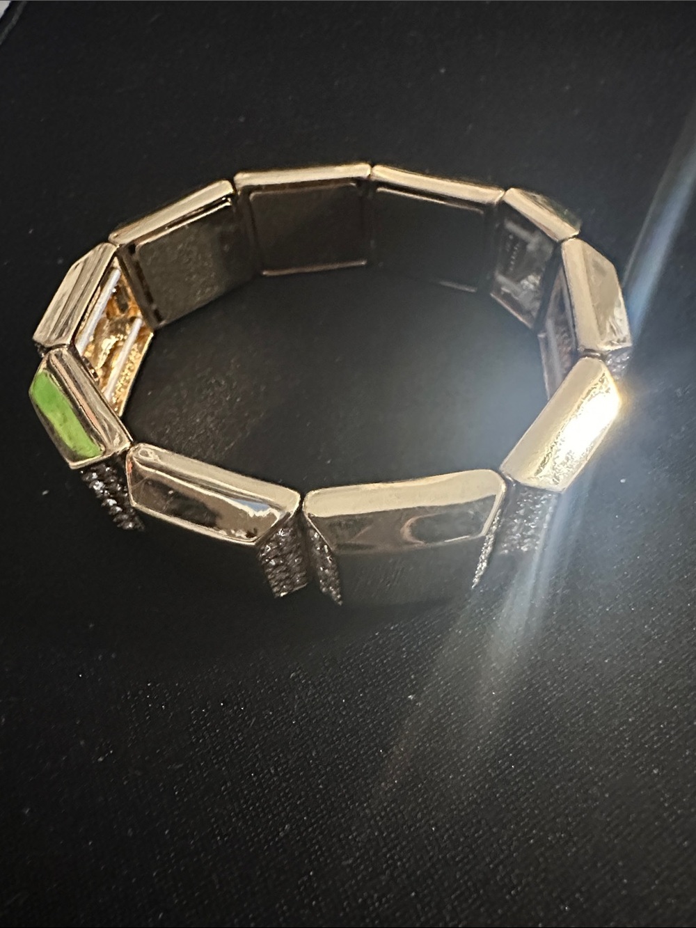 Gold Stretch Link Bracelet
#100
